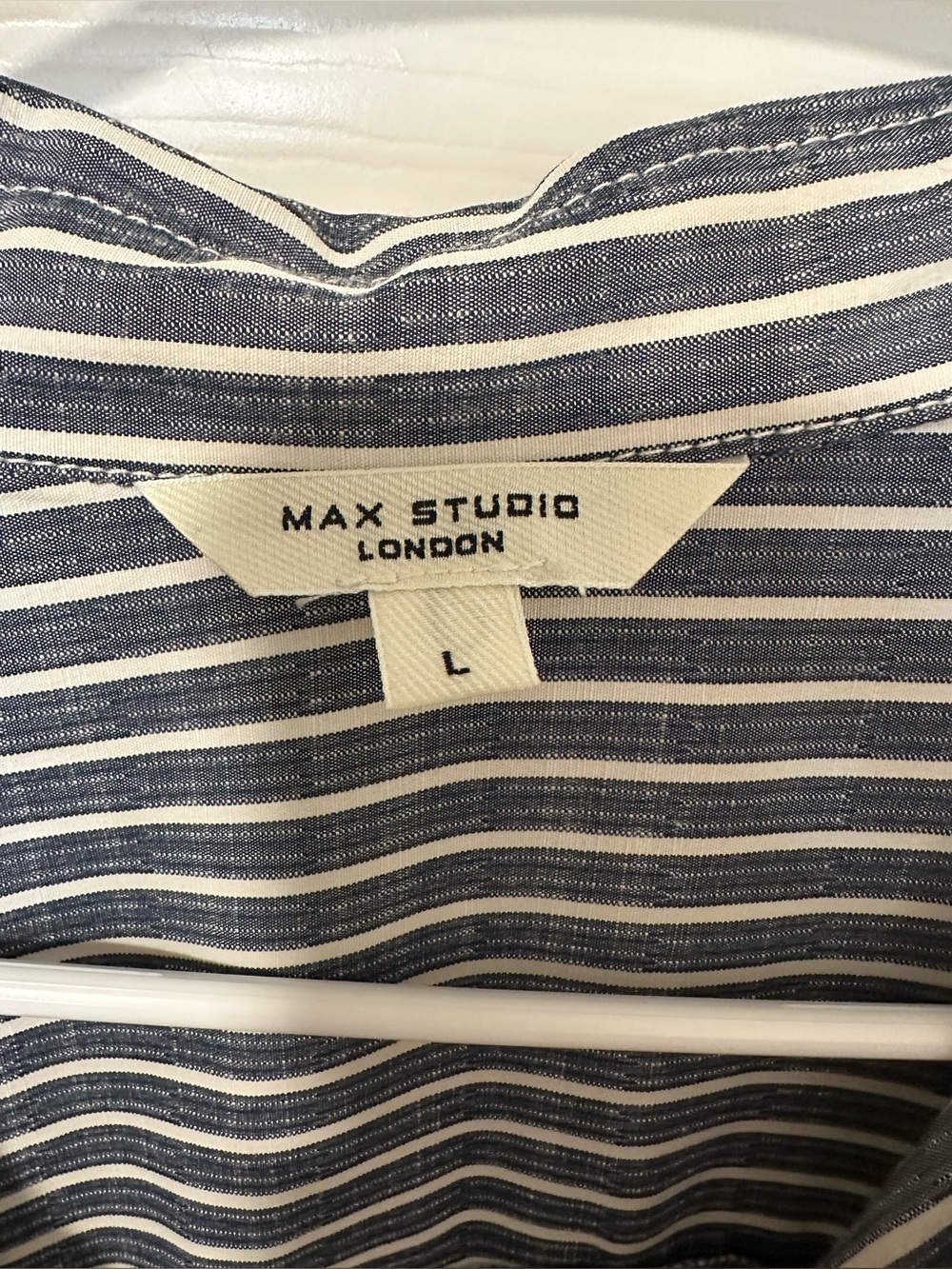 Max Studio London Blue White Striped Button-Up Long Sleeve Blouse Shirt L Large - Picture 2 of 9